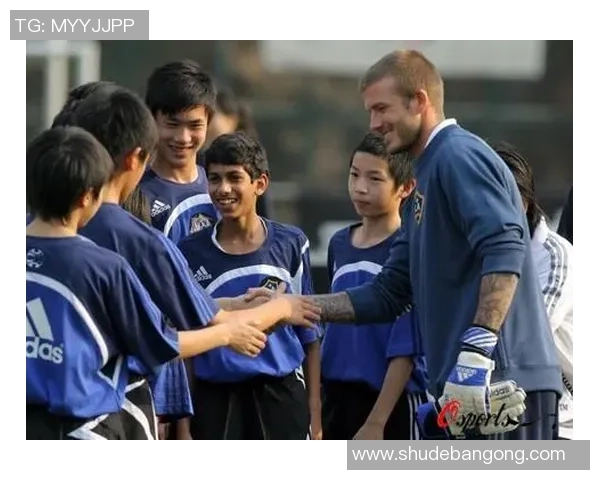 足球明星签名壁纸精美合集 让你与偶像零距离接触的视觉盛宴