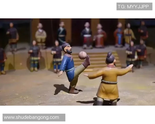 通过描述球技和特点让朋友猜足球球星的趣味玩法